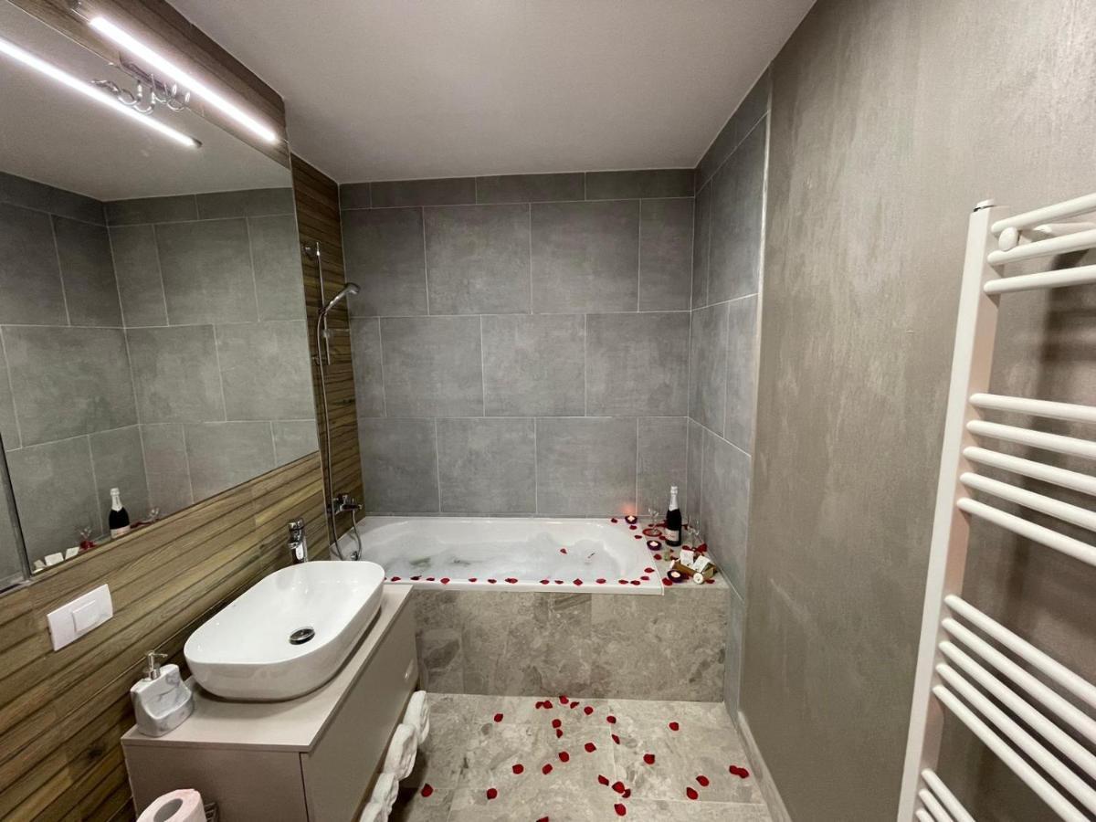Apartamente Lux Sya Residence Braşov Exterior foto